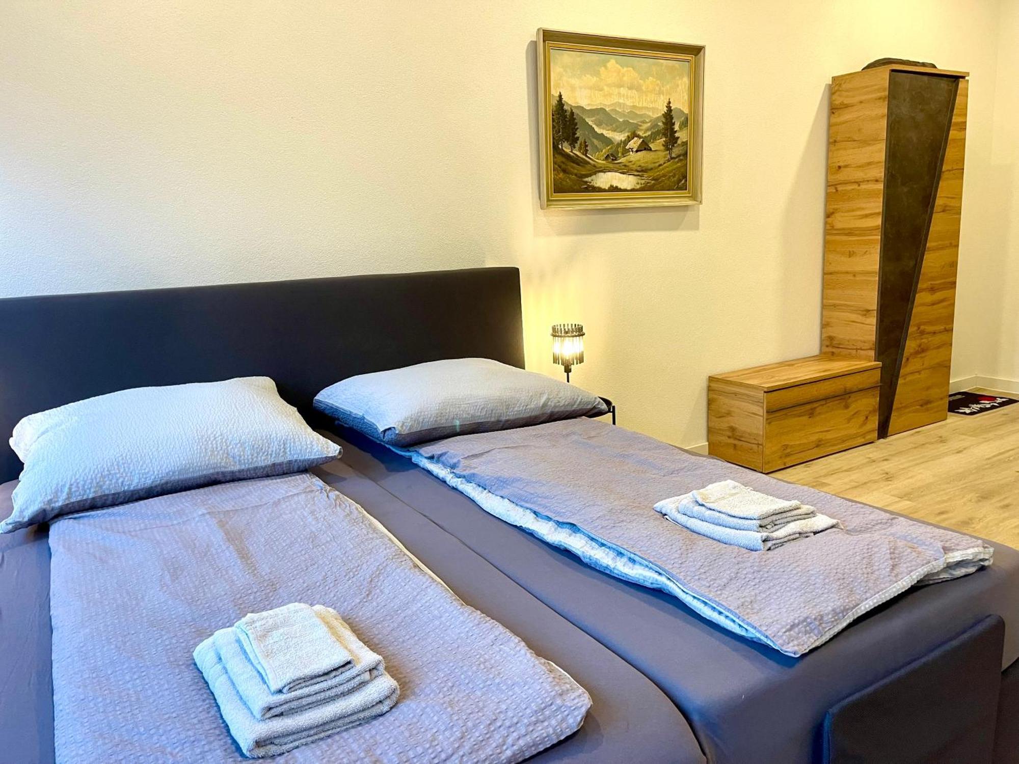 Neu Schwarzwald Zimmer Am Schloessle Goldstadt Pforzheim Zewnętrze zdjęcie