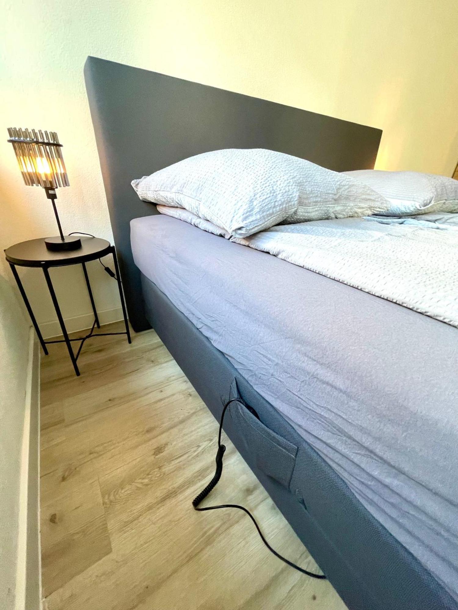 Neu Schwarzwald Zimmer Am Schloessle Goldstadt Pforzheim Zewnętrze zdjęcie